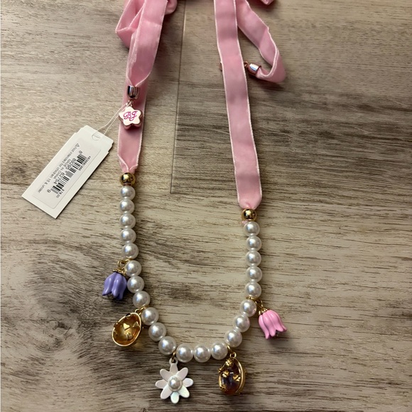 Betsey Johnson Spring Easter Egg Tulip Flower Pearl Necklace NWT - Picture 4 of 5
